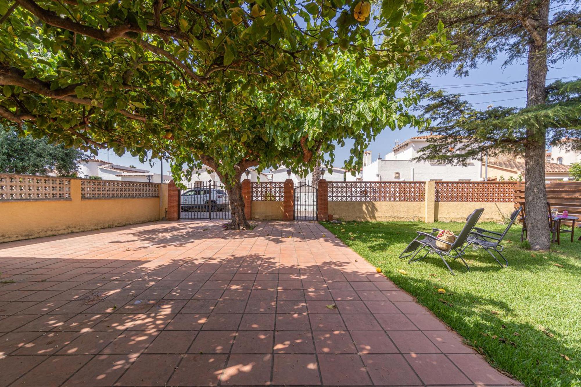 Apart-Rent Casa Con Jardin Pani 0081 Empuriabrava Eksteriør billede